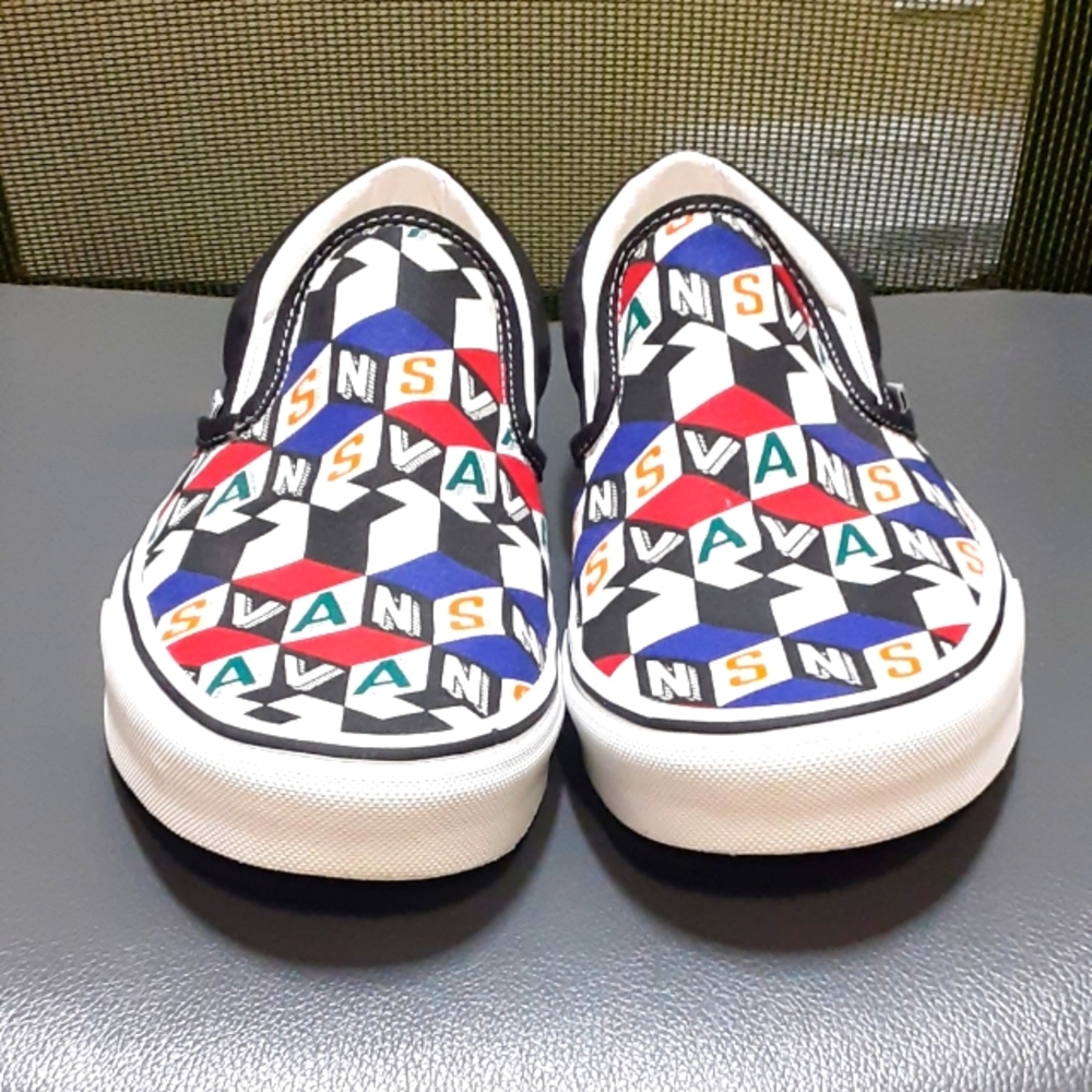 Vans Men's Slip on Multi Color Checkered Shoes (Size 11.5) - Picture 2 of 15